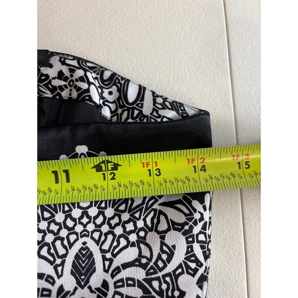 WHBM Strapless Black and White Minidress Fitted Silhouette Y2K style Size 0 - Picture 7 of 11